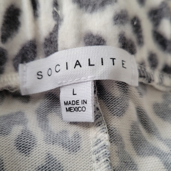 Socialite Leopard Print Fleece Drawstring Jogger NWT - Picture 5 of 8